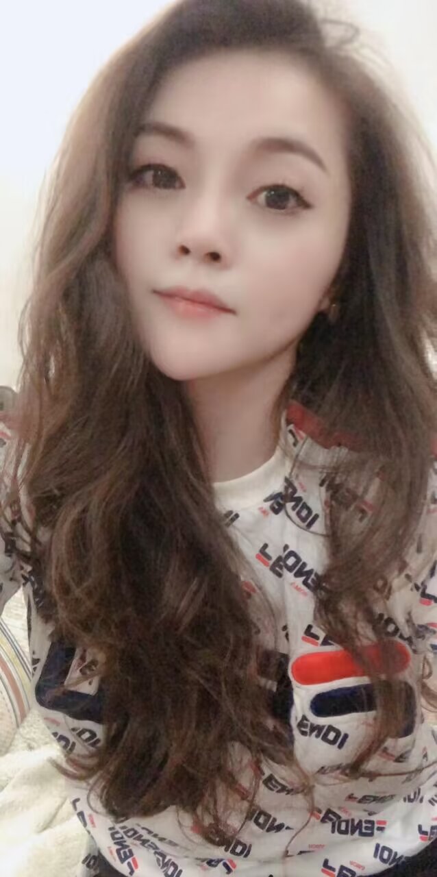 滨湖大奶妹子