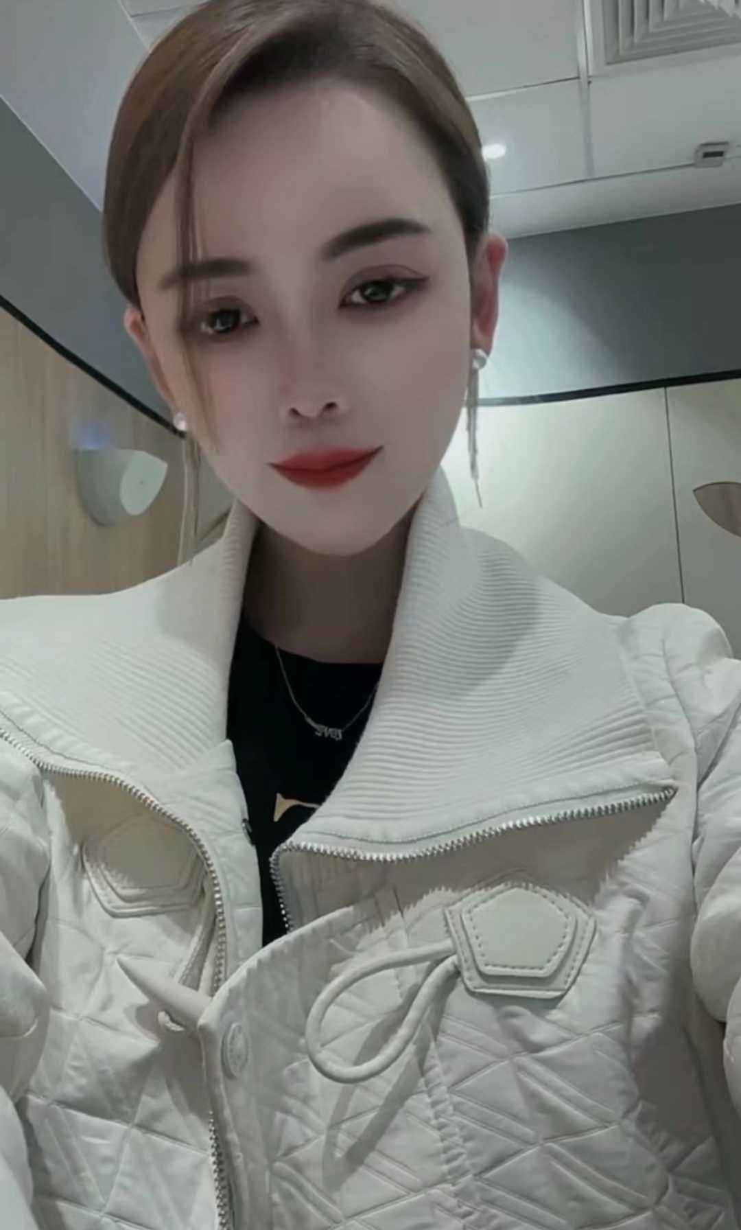 红谷滩混血爽记