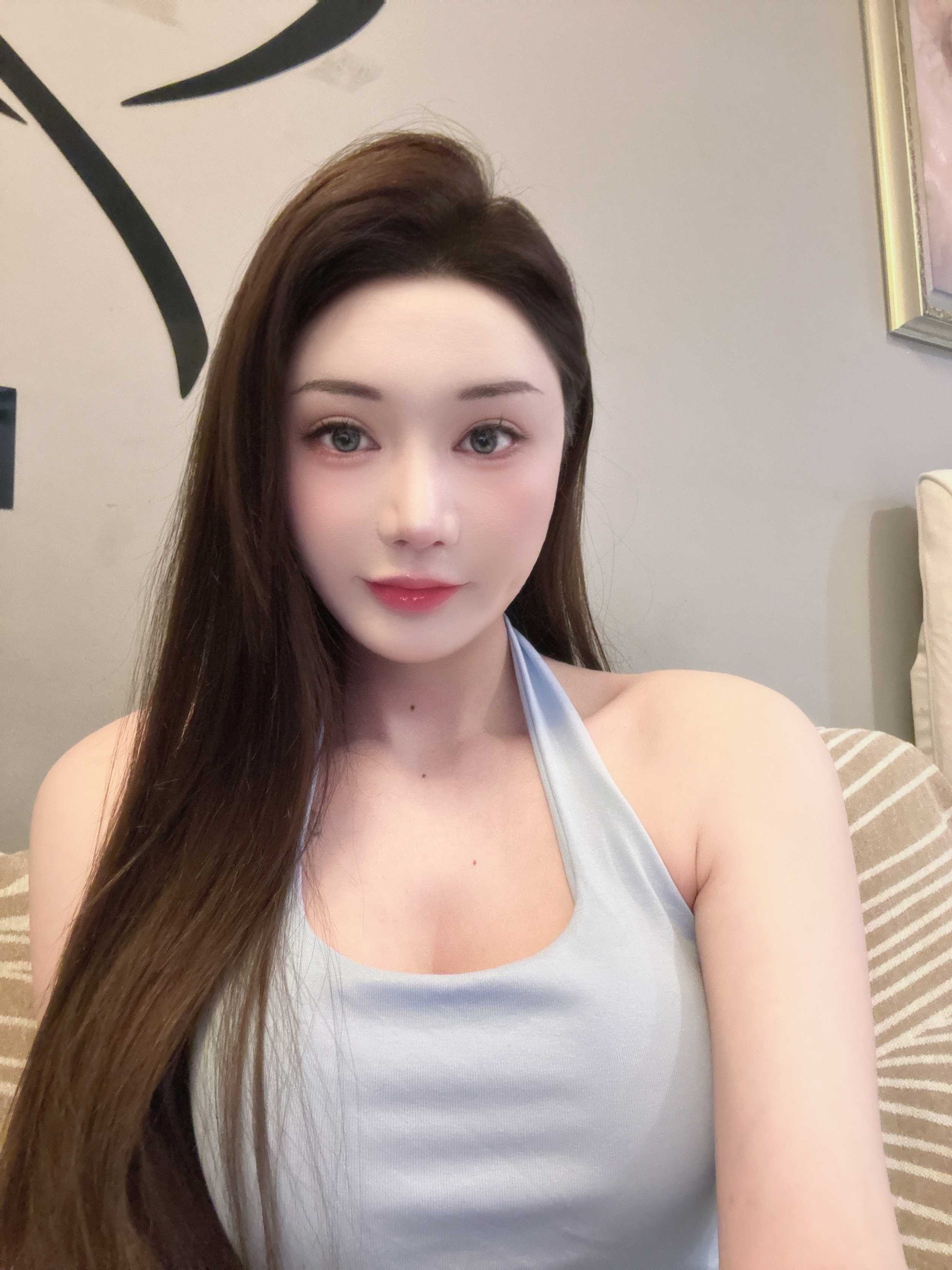 御姐，高个子，s型身材