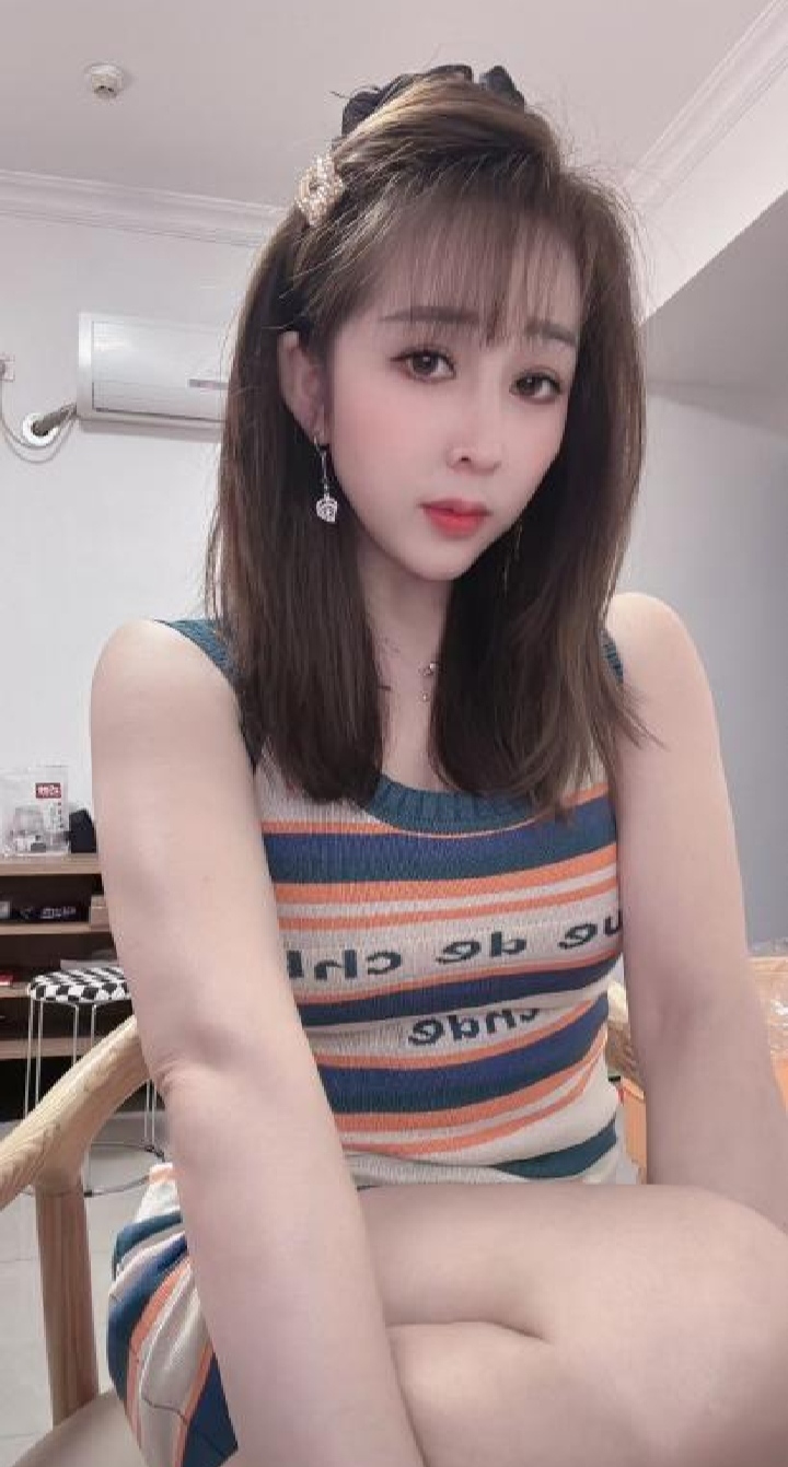 越秀火热轻熟女