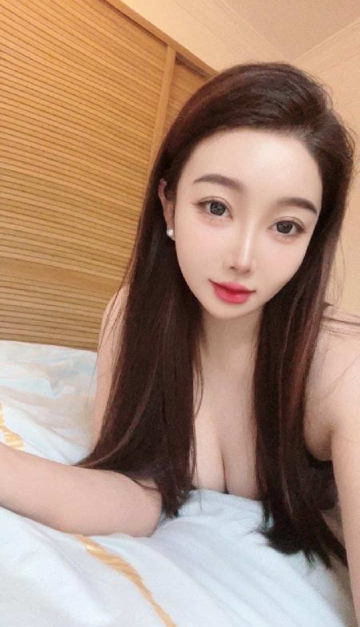 服务系大奶少妇安妮