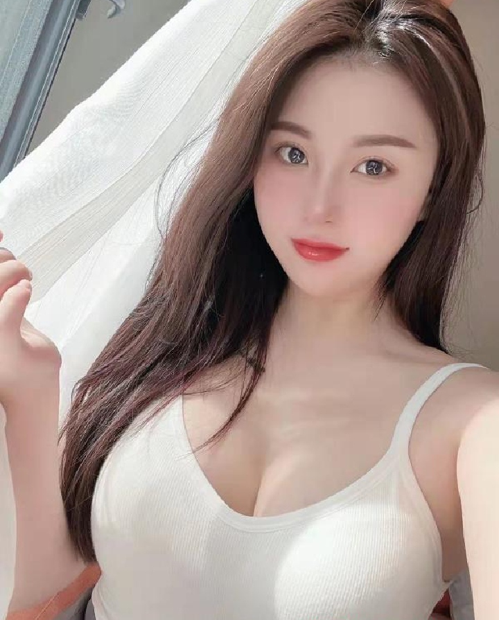 南湖童颜巨乳柠柠