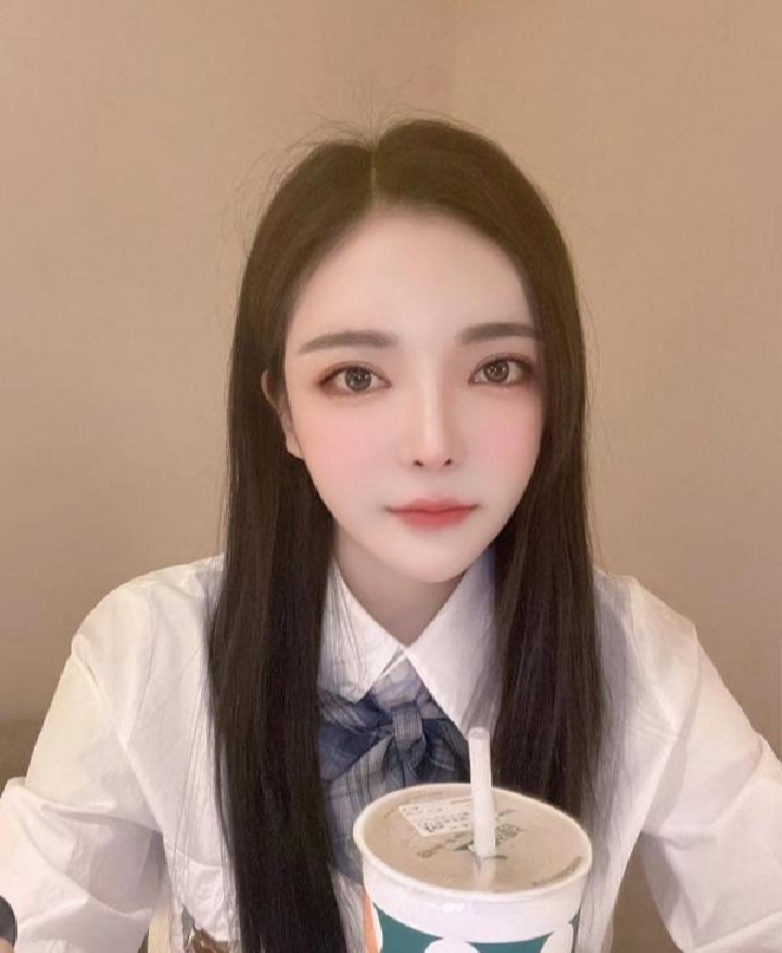 静安菲菲小可爱