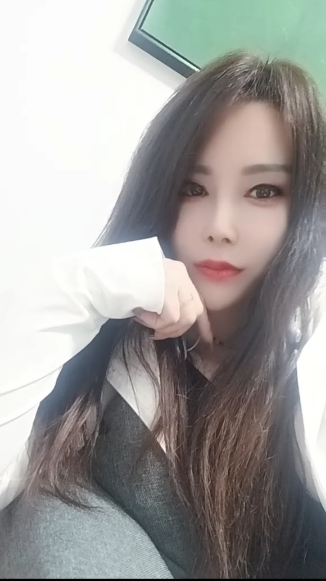 很会诱人的小姐姐