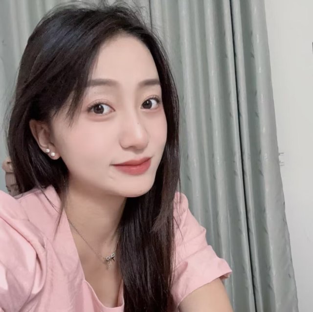 身材好 挺好玩的妹子