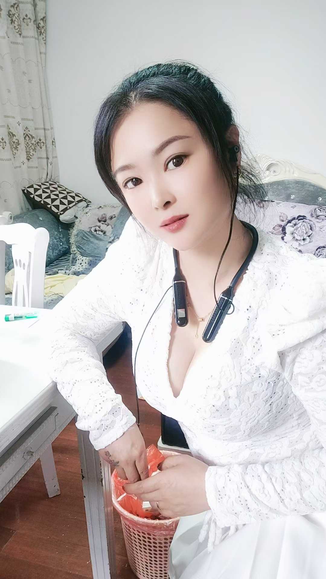 昆山服务系小姐姐