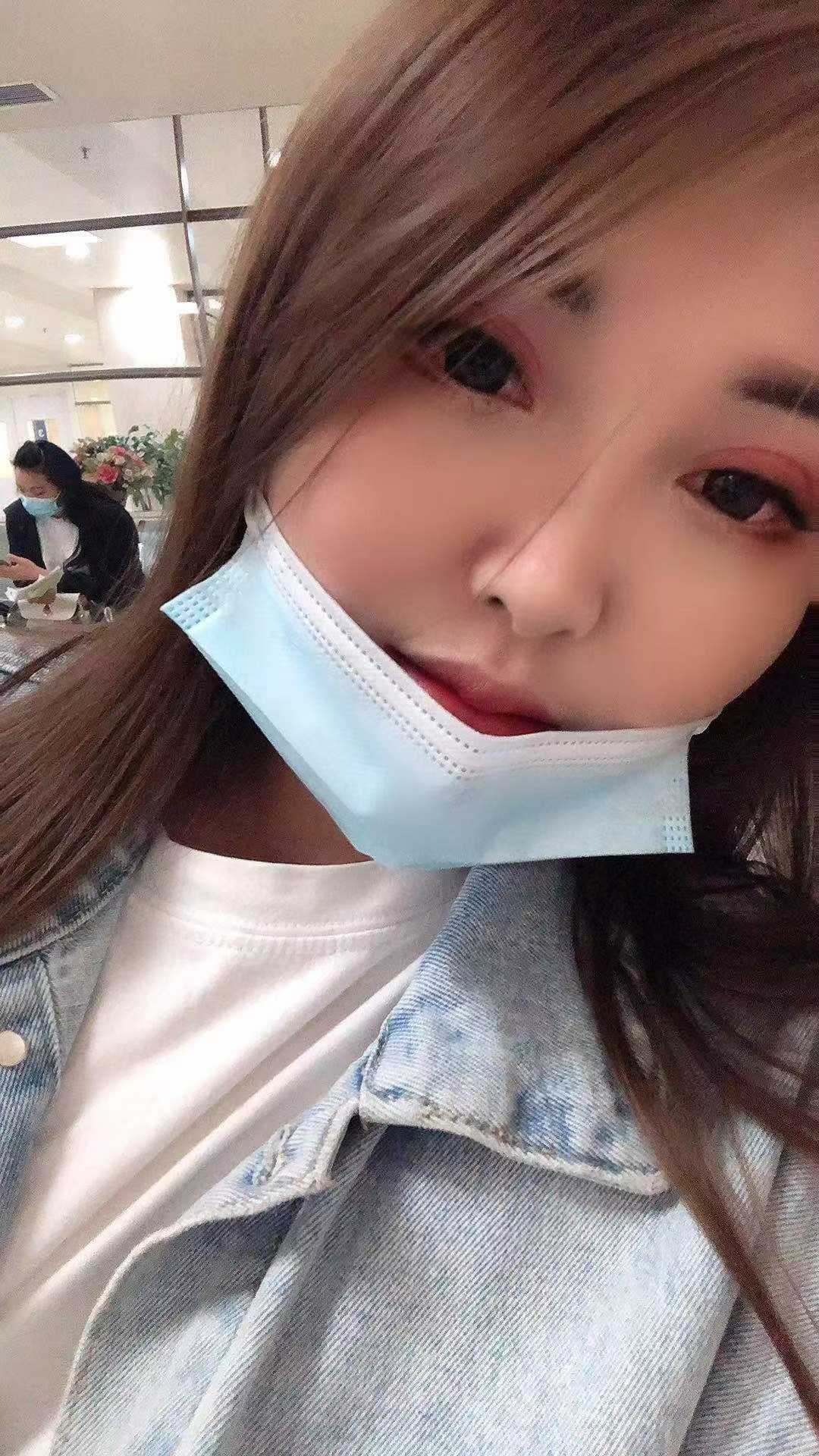 漂亮美女偶尔兼职