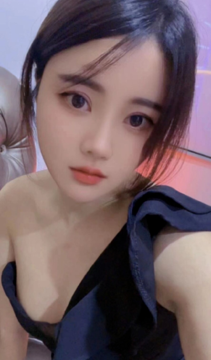 润州万达风情小姐姐