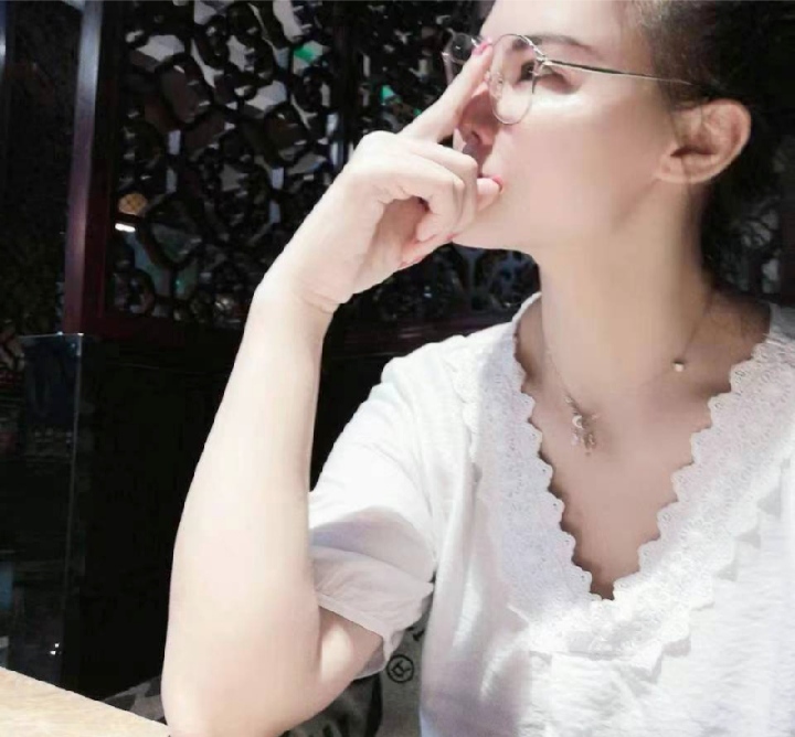 海陵眼镜大胸中项服务