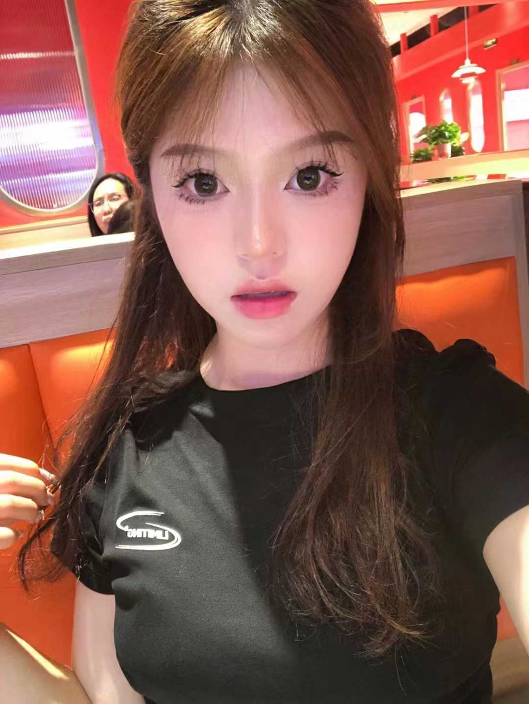 身材很棒的小姐姐