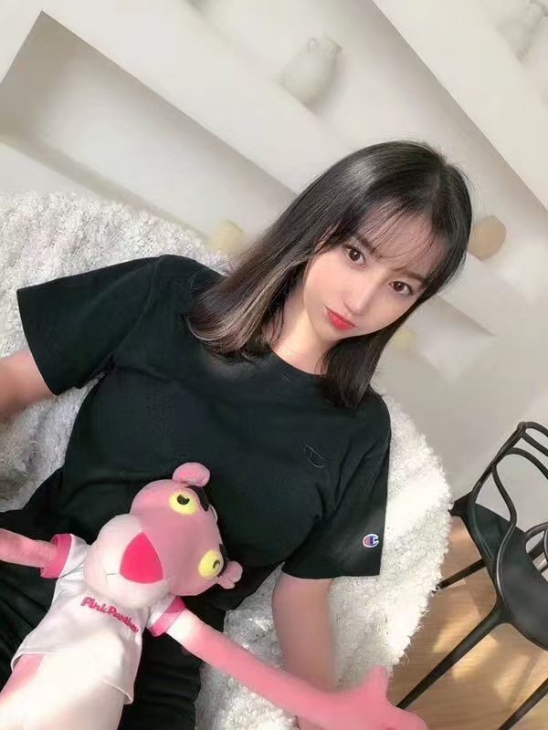 淄博大胸姐姐