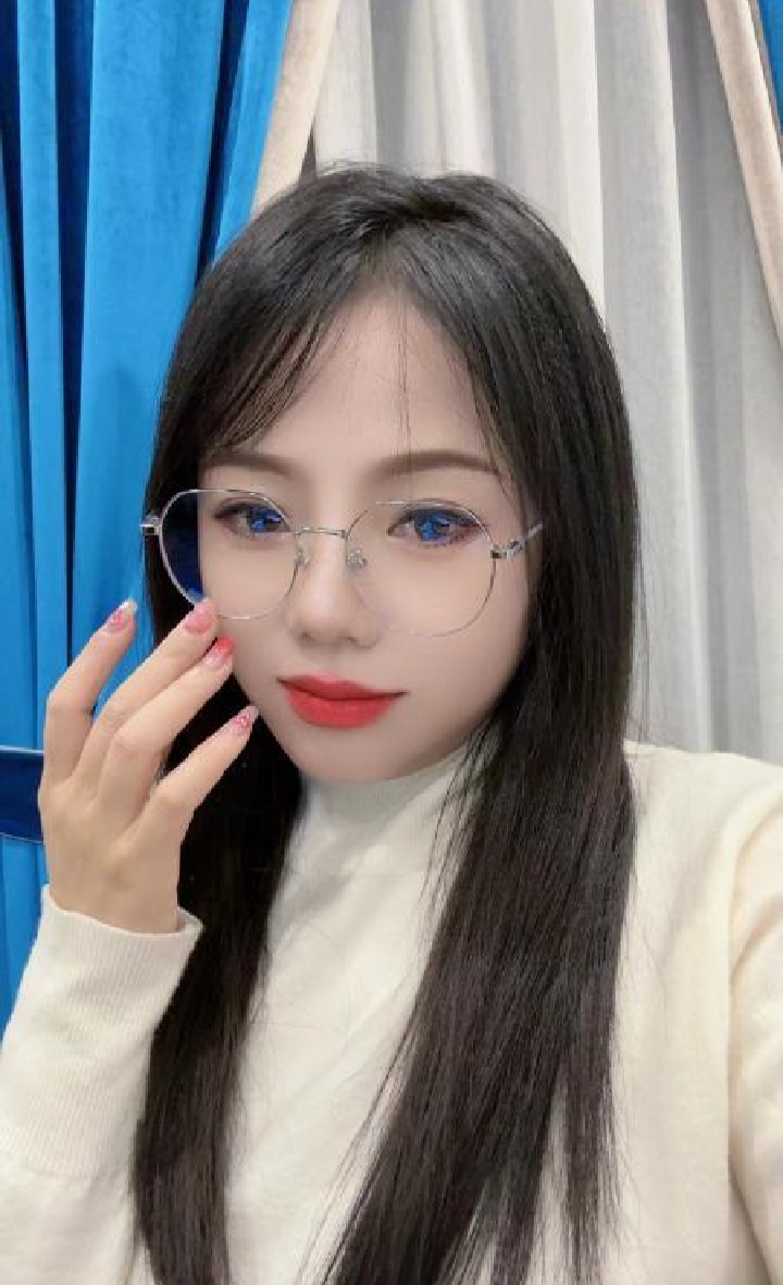 武昌惹火服务系眼镜美眉