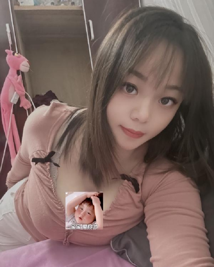 瑶海白嫩大胸美眉肉肉