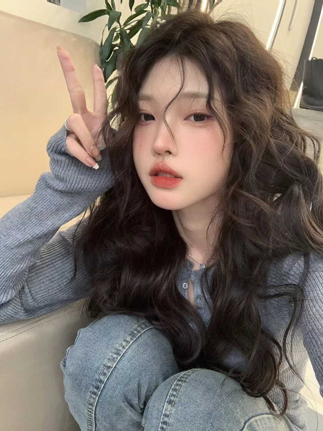 验证大波浪美女小姐姐