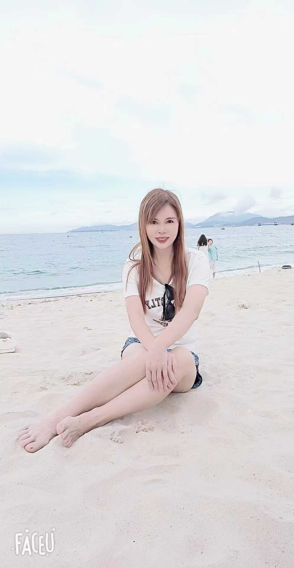 龙华新区服务系老师菲菲