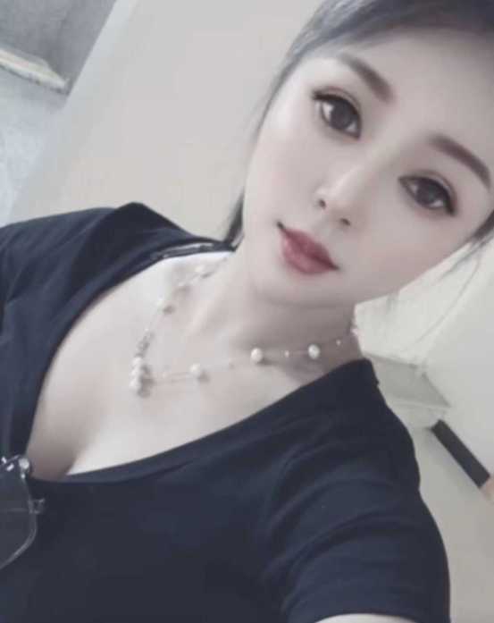 岁数偏大,但是服务还可以