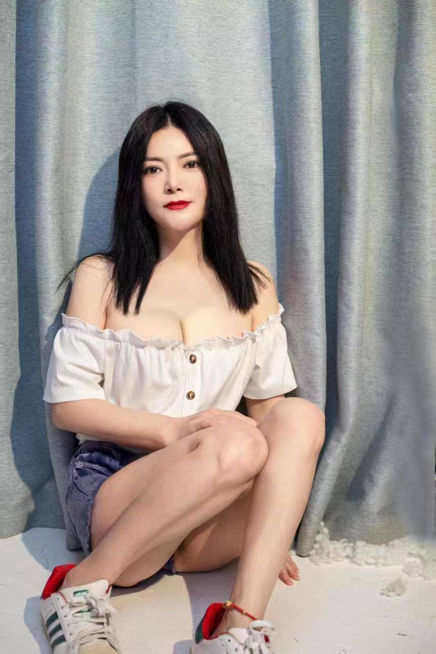 福山漂亮大方的妹子