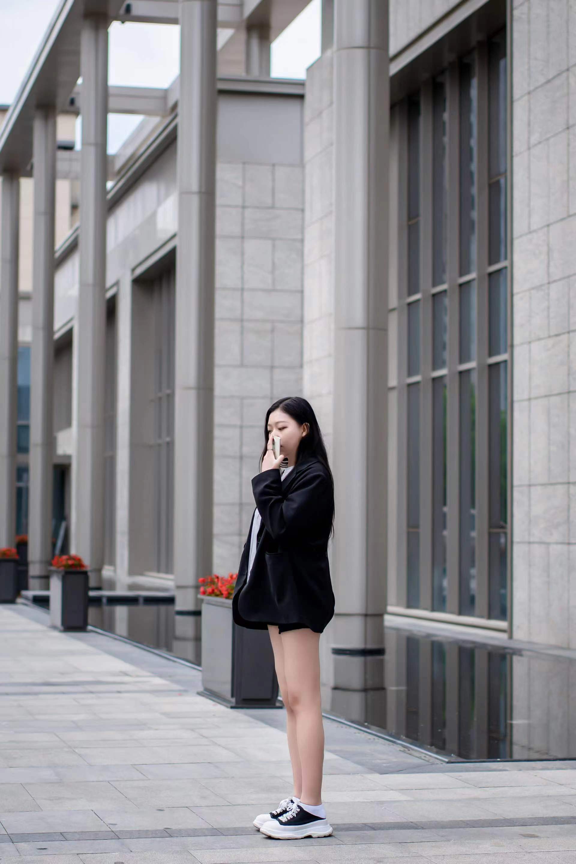 分享一很有气质的小姐姐