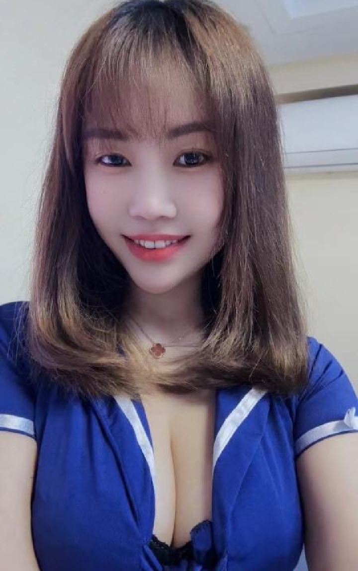 罗湖诱人大奶萌萌