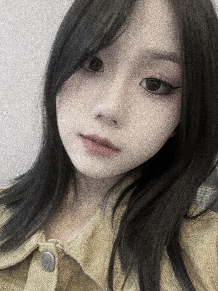 年轻小妹妹 长相精致