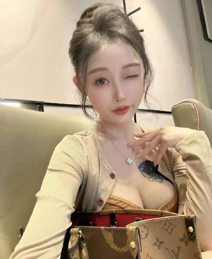 普陀性感兼职甜妹