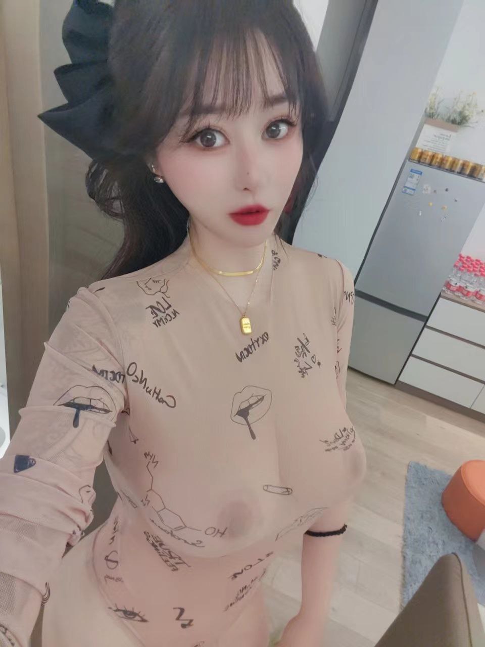 温柔大胸妹子