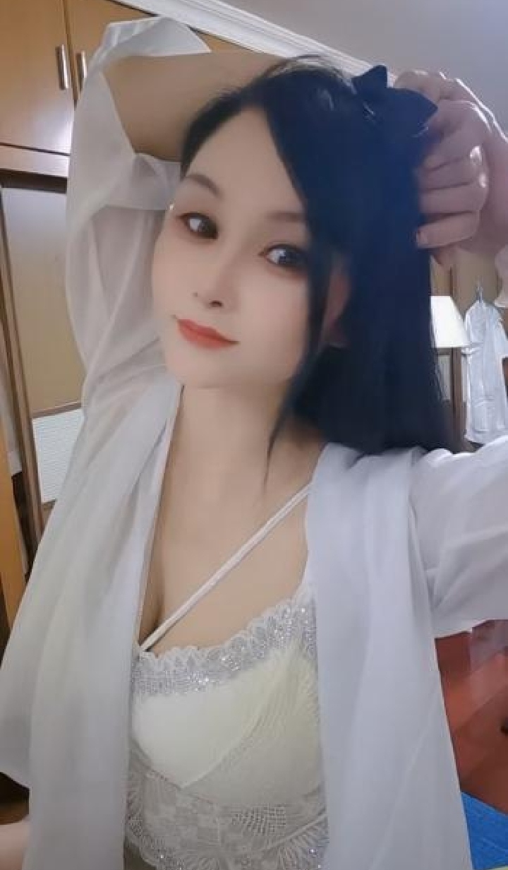 相城白嫩黑丝小姐姐