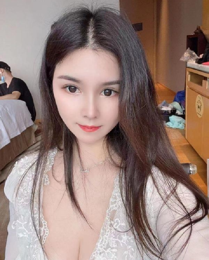 滨江火辣主动妹子