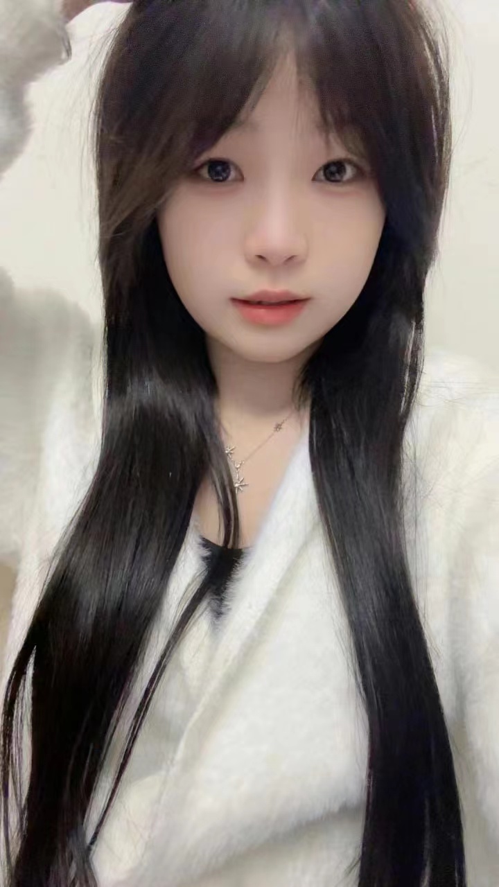 活很好的一个小姑娘