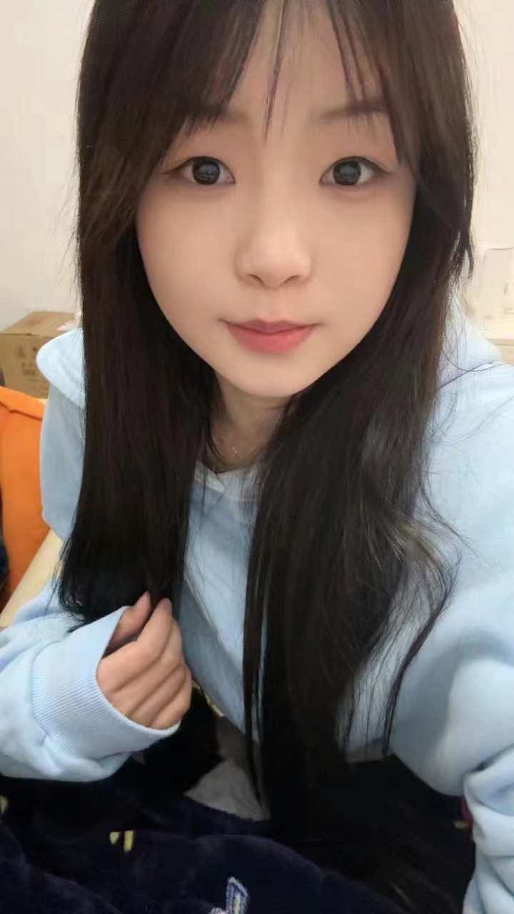 活很好的一个小姑娘