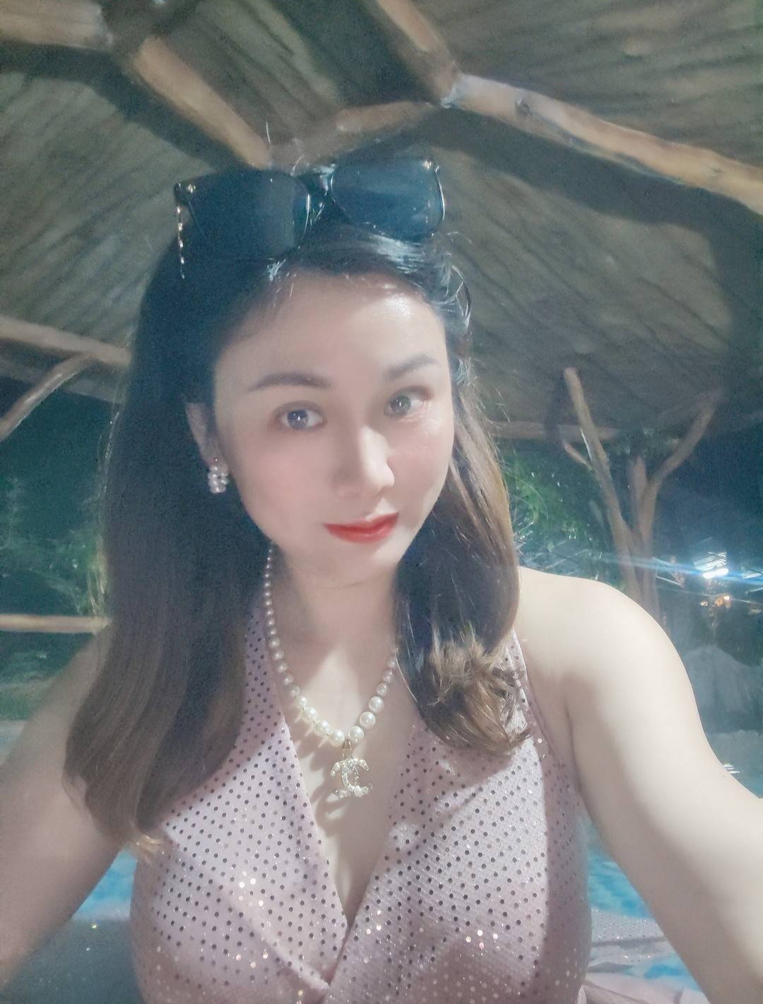 丽丽大胸一线天翘臀少妇