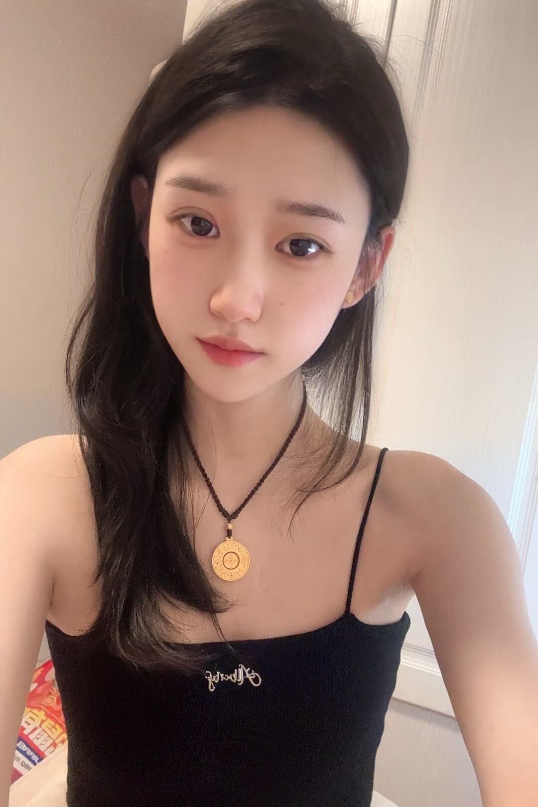 00后小楼凤嫩的出水