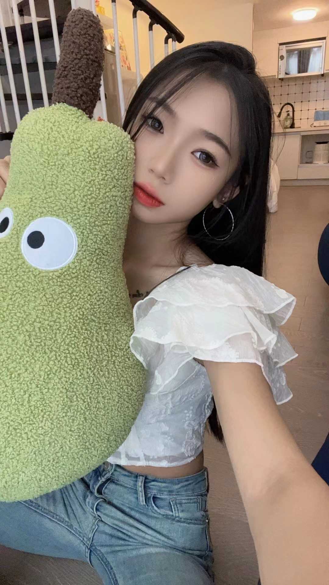 天河区紧致嫩妹小茜