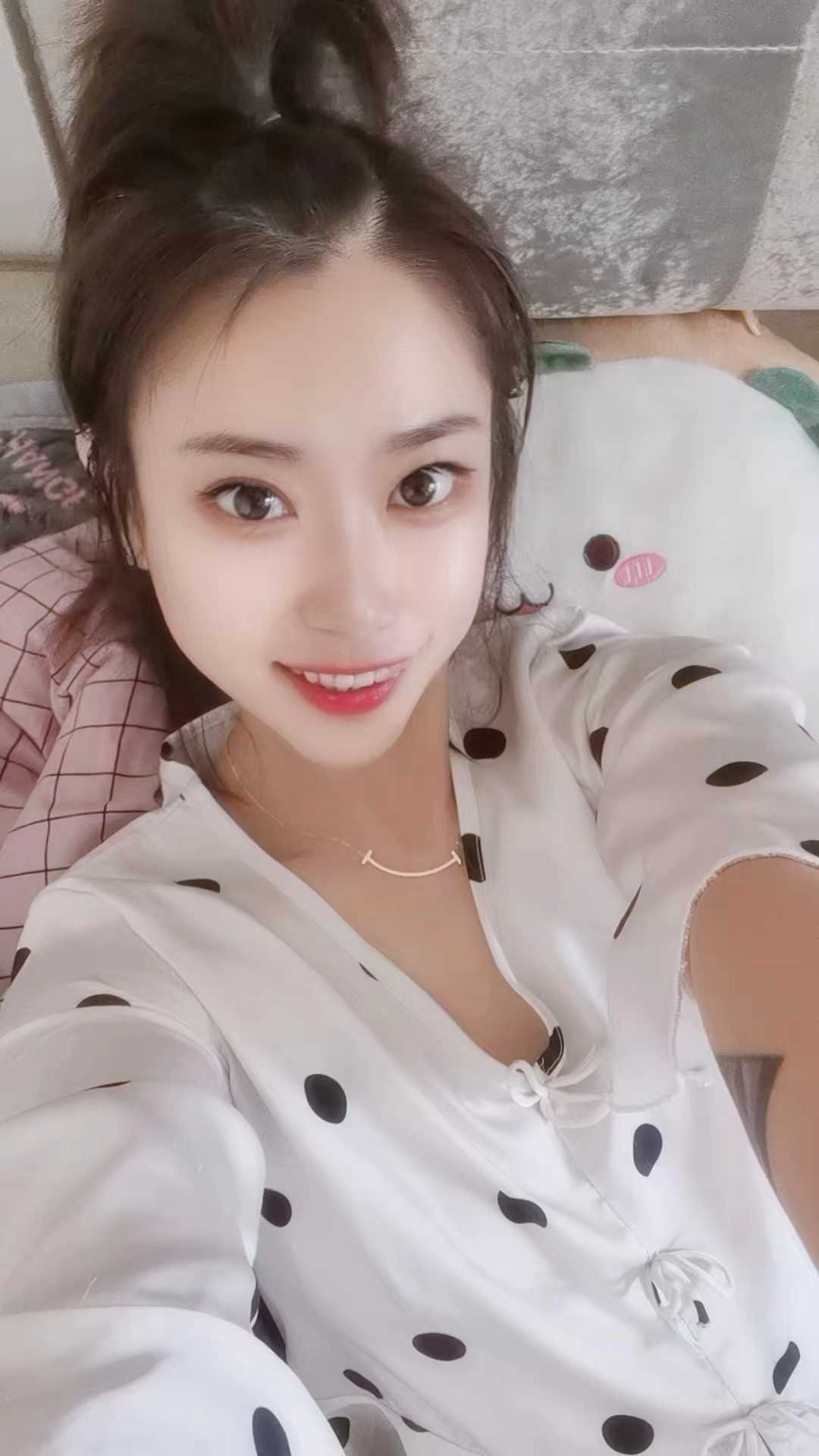 群力温柔妩媚小毛桃