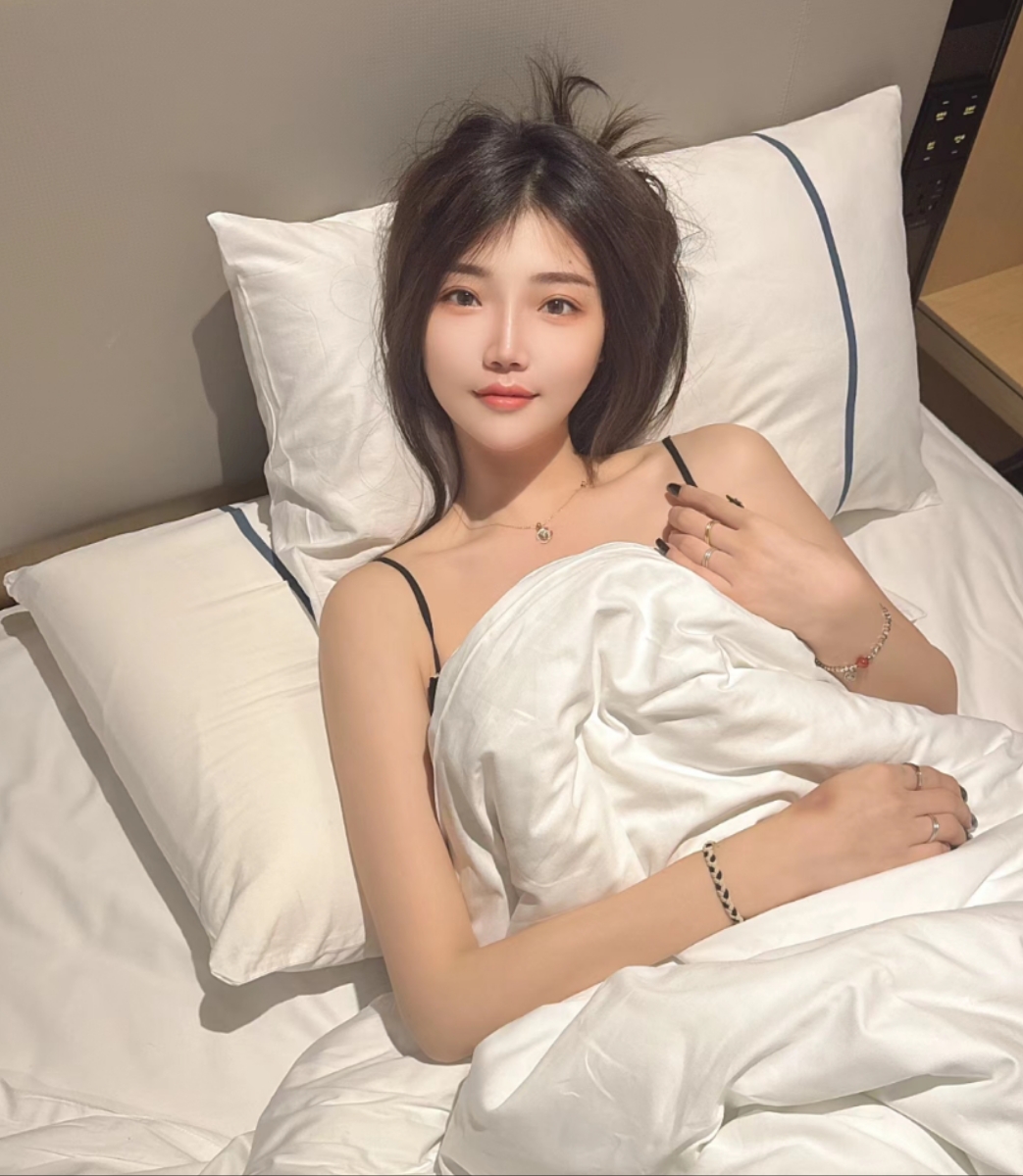 美女一枚，挺不错的