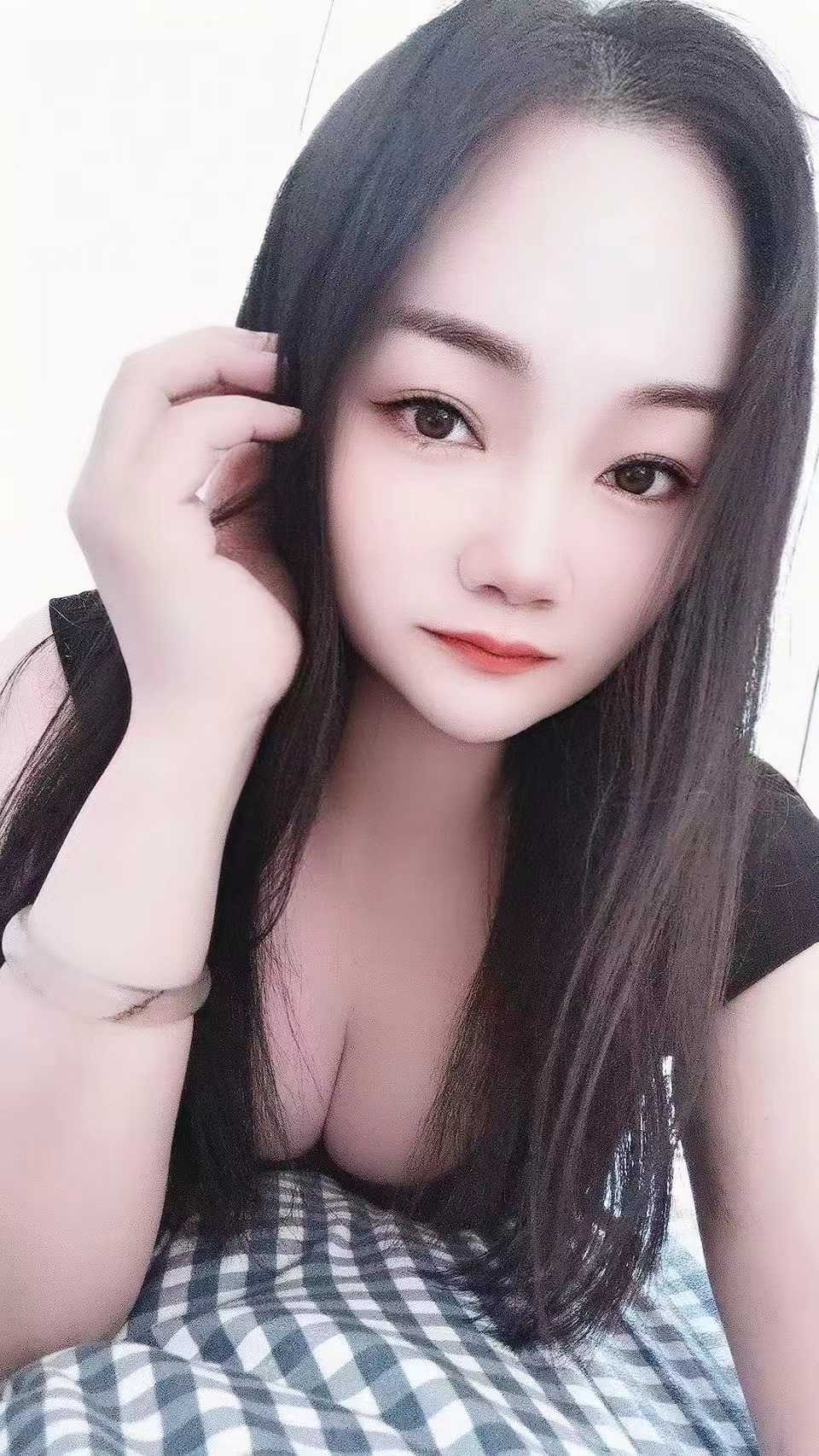 十里河丰满白嫩小姐姐文雯