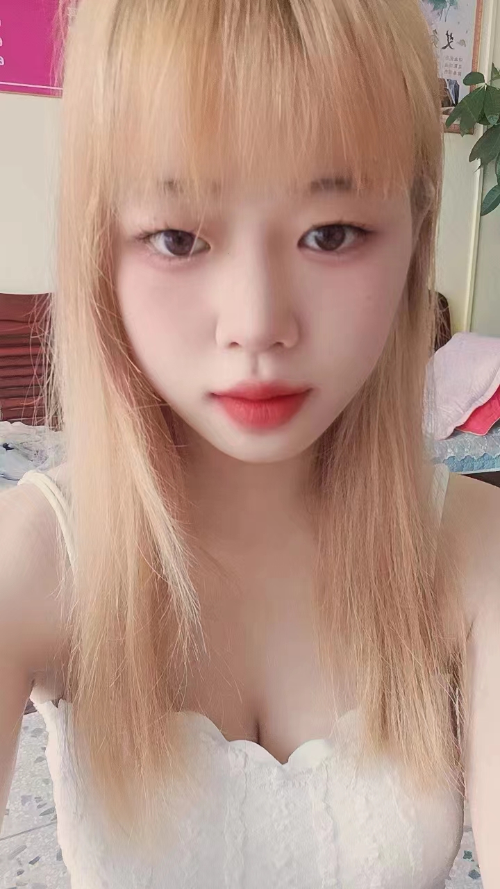 寮步镇丰满甜美琳儿