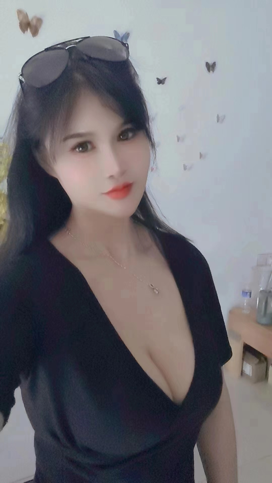 蜀山区丰满少妇中项