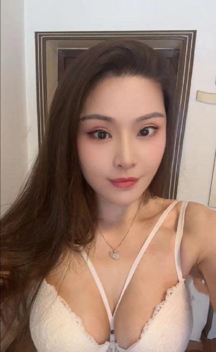 江宁韵味制服少妇