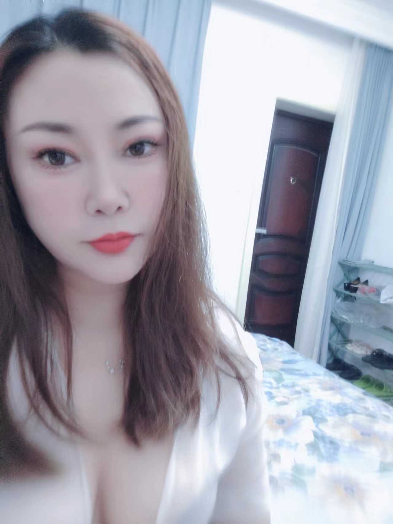 秦淮张府园丰满小辣妇