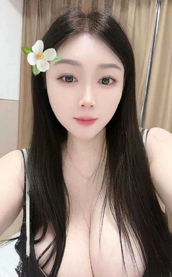 南山大奶诱人多多