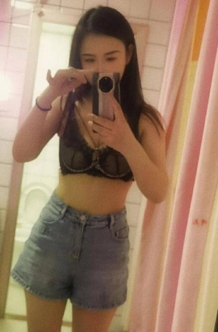 福田肤白貌美大长腿小姐姐