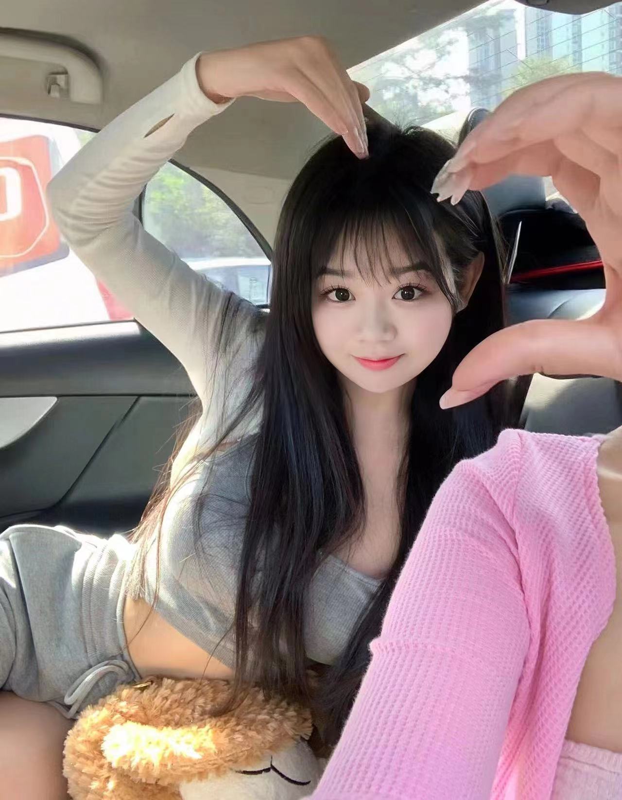 静安区白嫩甜妹筱雅