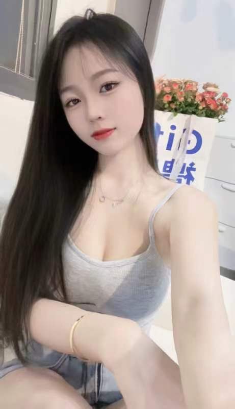 韵味十足的美女姐姐