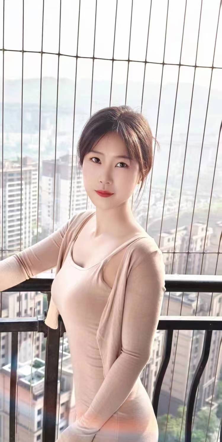 官渡温柔眼镜小仙女