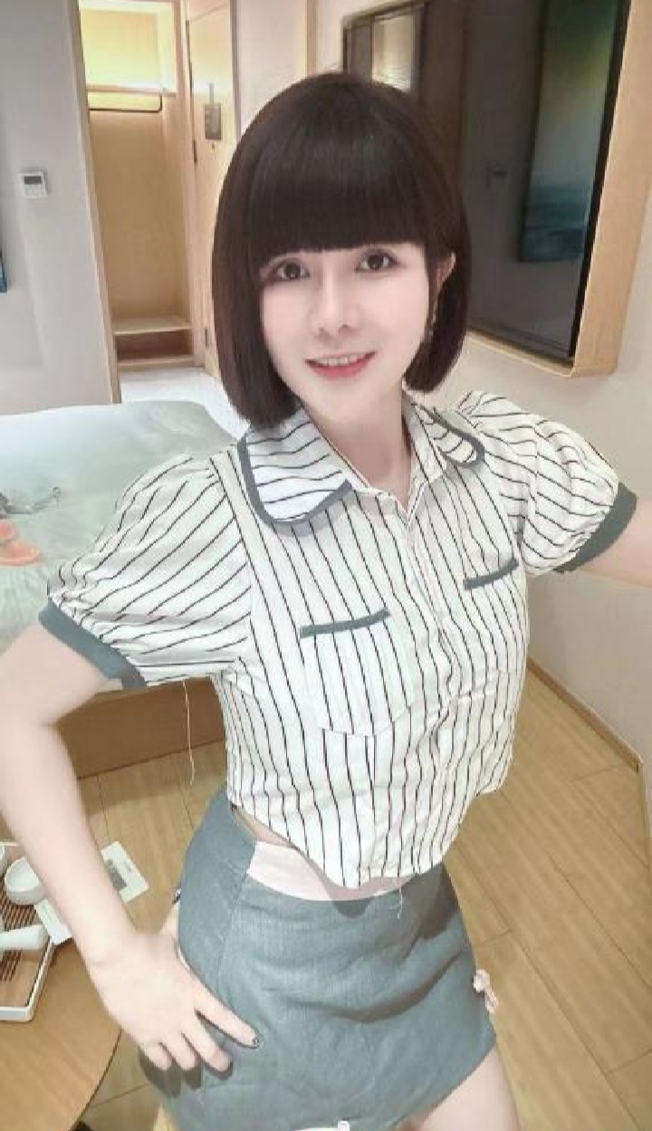 静安迷人大奶御姐