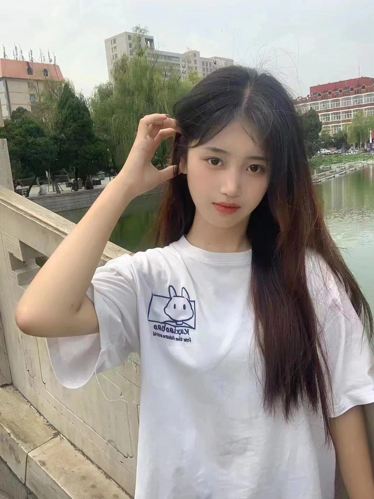 宝安甜美尤物想想