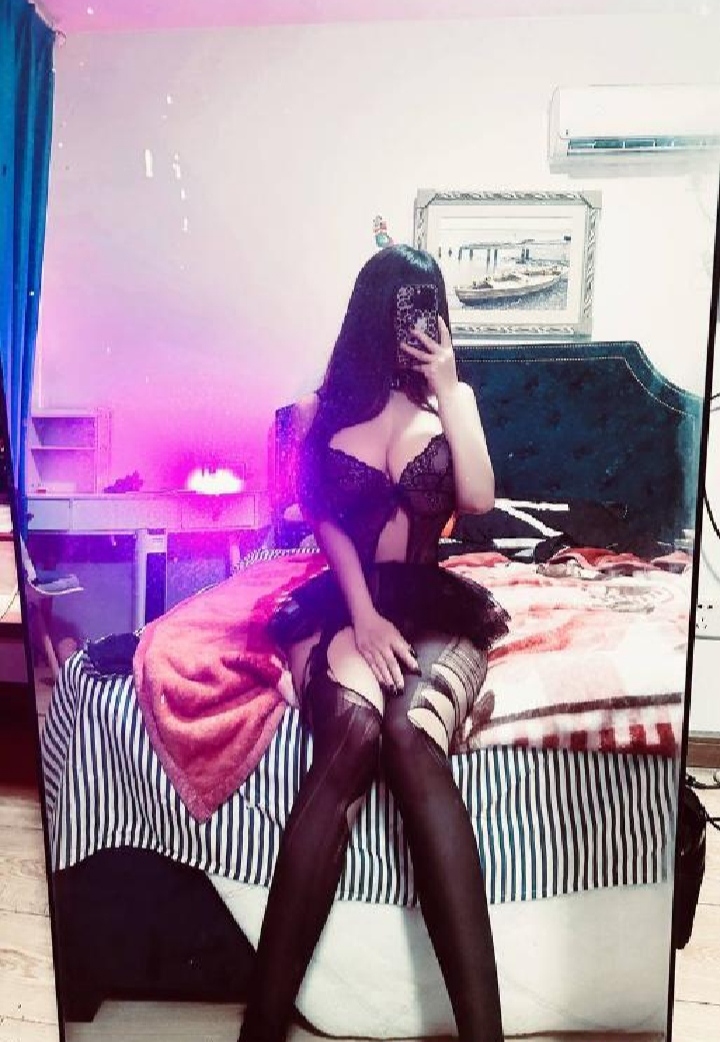 丰乳肥臀情趣大辣妞