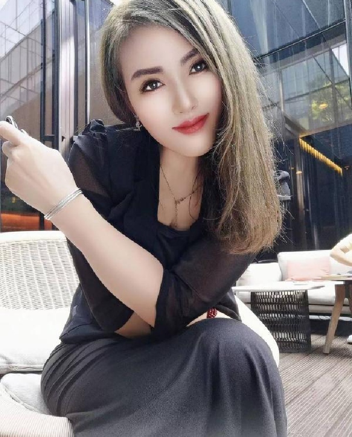 朝阳颜值大奶瑜伽妹