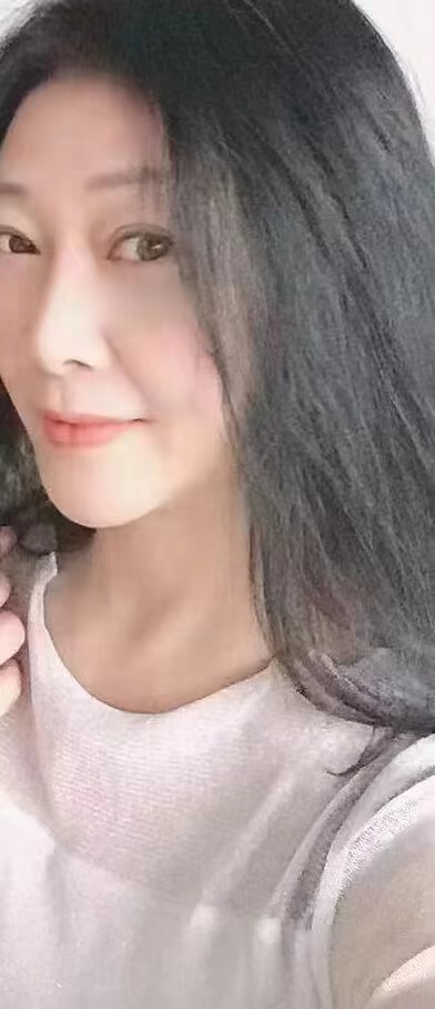 西山区天然巨乳少妇落雪